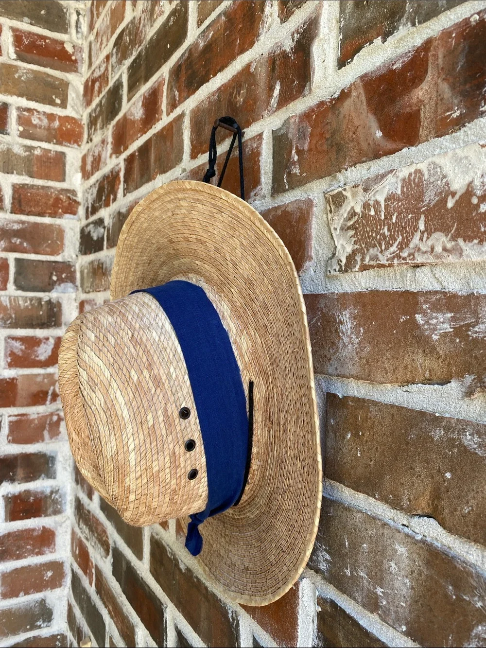 Women's Palm Leaf Straw Wide Brim Sun Hat with Blue Linen Hatband & Chinstrap